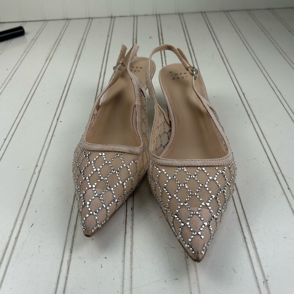 A New Day Gigi Embellished Slingback Kitten Heel in Beige Womenโs Size 7.5 - Picture 2 of 8